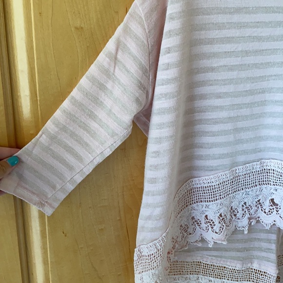 Painted Threads Top - Picture 4 of 5